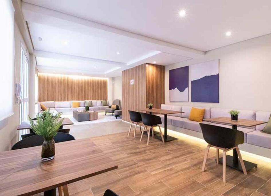 1 Bedroom Next Subway, Burle Marx, Hall Apartamento